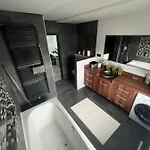 아파트 Penthouse 티자우이바로스