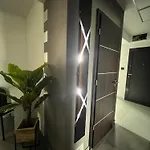 아파트 Penthouse *