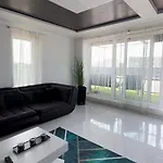 Penthouse Apartmán *
