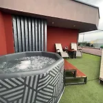 아파트 Penthouse 티자우이바로스