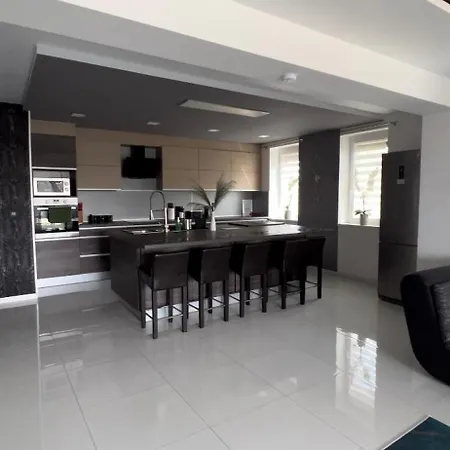 Apartment Penthouse Tiszaujvaros