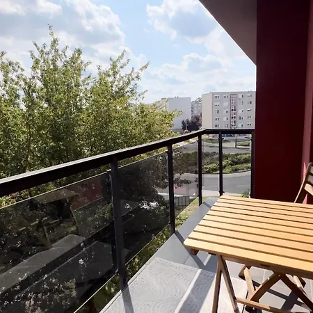 Penthouse Apartment *