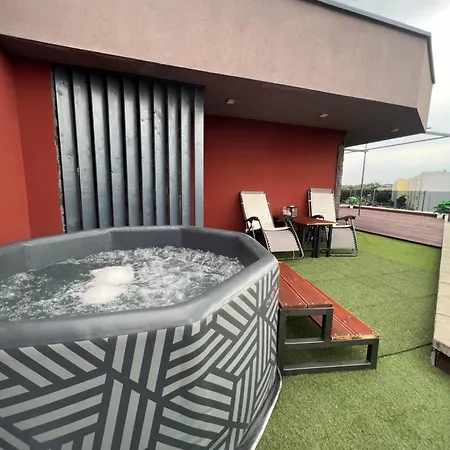 Apartment Penthouse Tiszaujvaros
