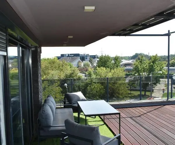 Penthouse דירה